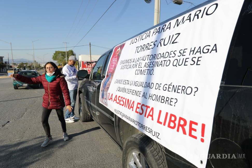 $!Realizan caravana para exigir justicia por homicidio de Mario Torres, hombre asesinado Saltillo