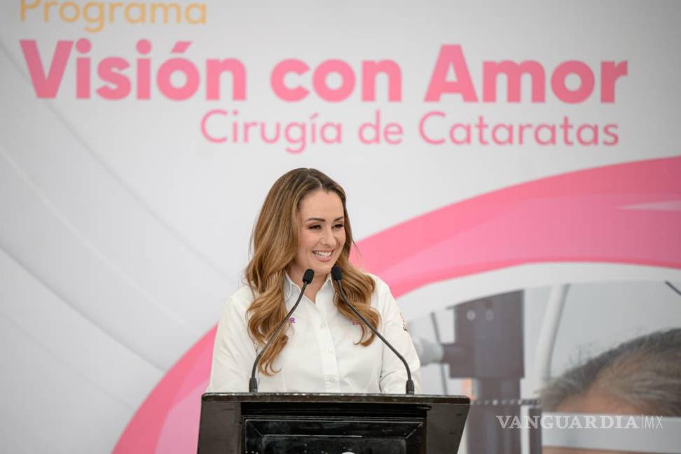 $!Luly López Naranjo destacó que el programa Visión con Amor es solo una de las muchas acciones emprendidas por el DIF Saltillo para garantizar el bienestar de los ciudadanos a través de la atención médica y servicios de rehabilitación.