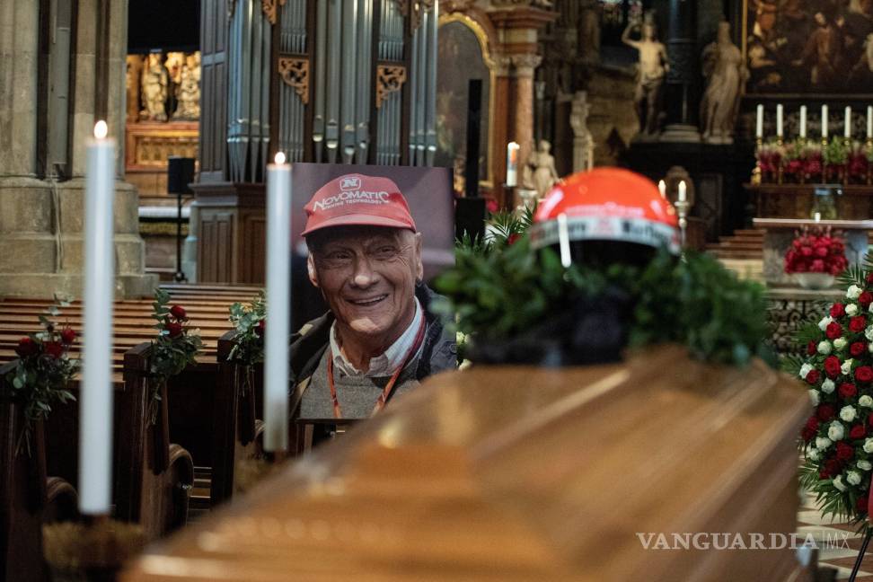 $!Miles rinden su último homenaje a Niki Lauda