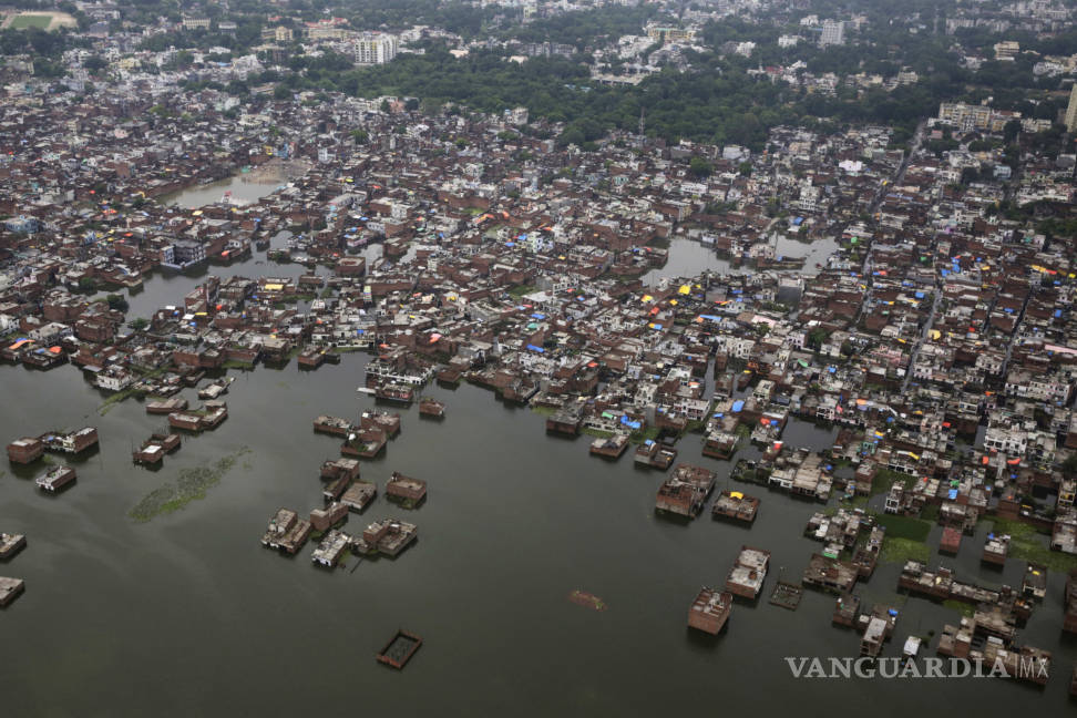 $!Más de 300 muertos y millones de afectados en India por inundaciones