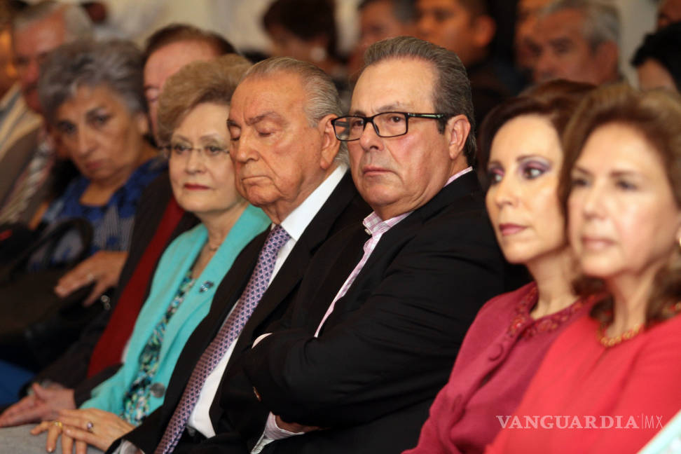 $!Ex Gobernador de Coahuila presenta el libro “Historias Dispares. Estados Unidos: México y América”