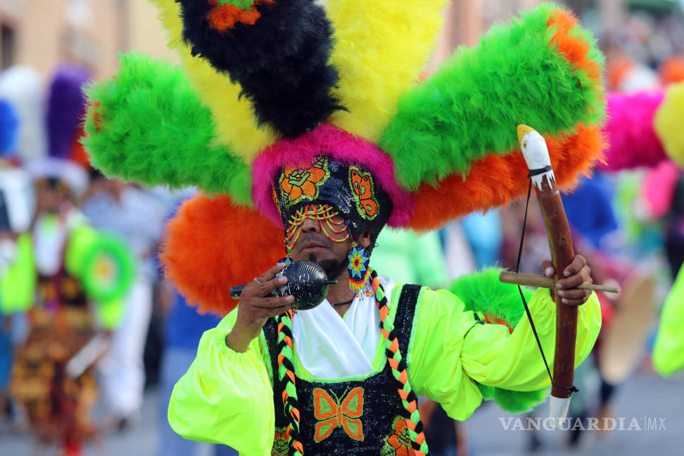 $!Fiesta de ritmo y color: Matlachinada de Coahuila