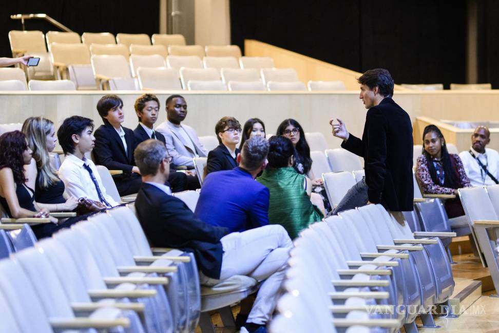 $!El primer ministro de Canadá, Justin Trudeau, se reúne y habla con miembros del Comité TIFF Next Wave en el Festival Internacional de Cine de Toronto 2024.