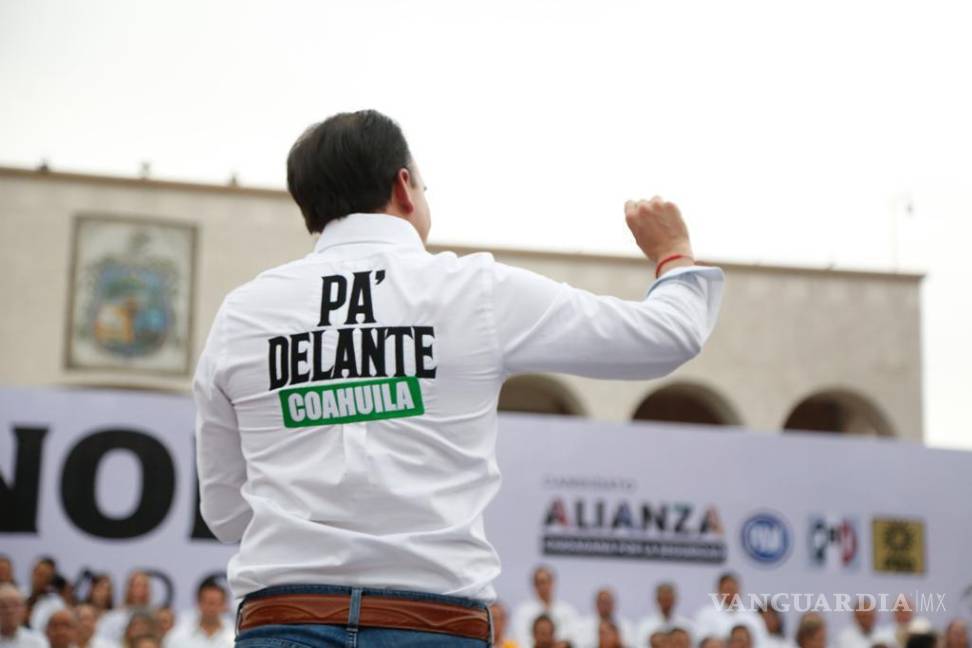 Manolo Jiménez arranca campaña en Monclova