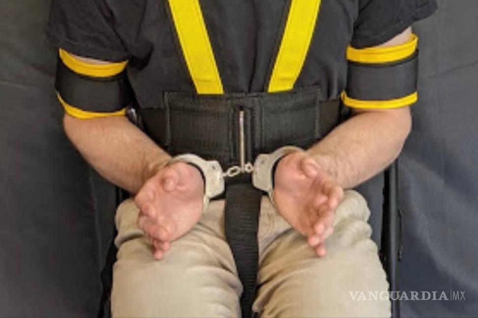 $!Esta foto muestra una versión personalizada del equipo de restricción WRAP fabricado para el Servicio de Inmigración y Control de Aduanas de Estados Unidos.