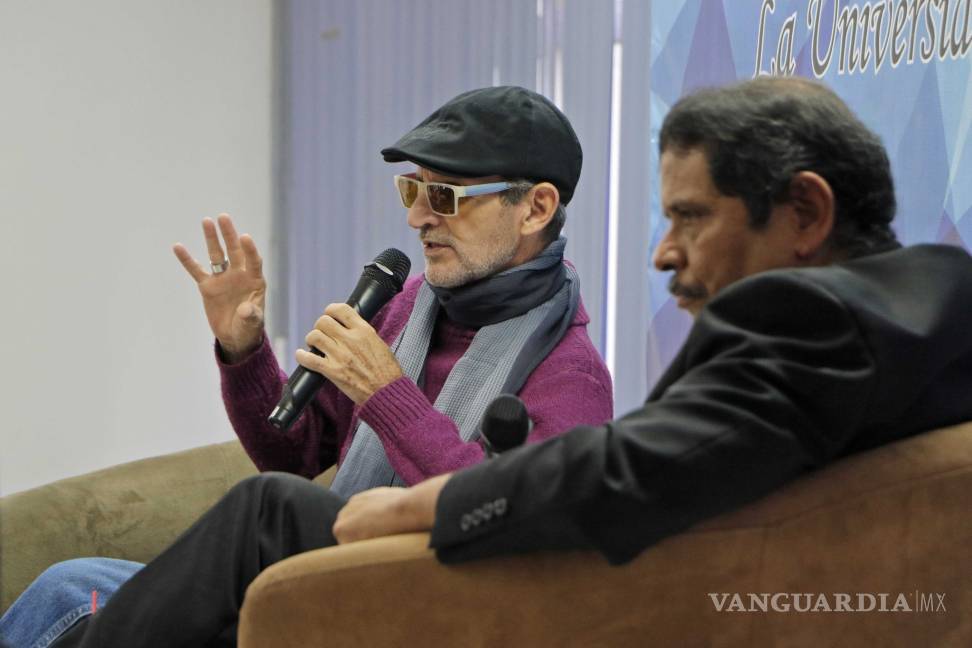 $!Es Juan José Arreola tema de charla entre intelectuales saltillenses y editorialistas del noreste del país