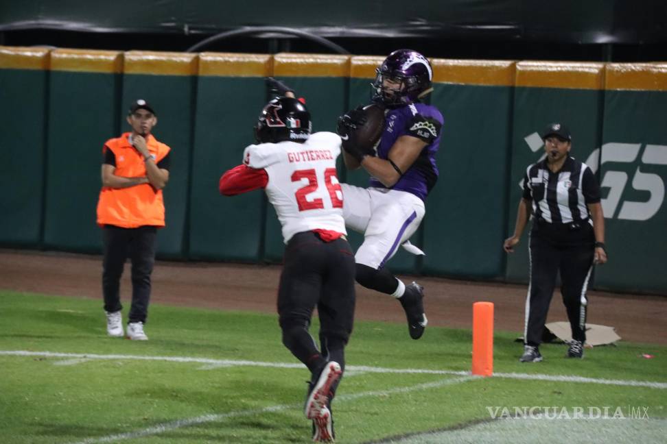 La aplanadora Jurásica de Dinos vence a Galgos 33-10 en ‘el Madero’