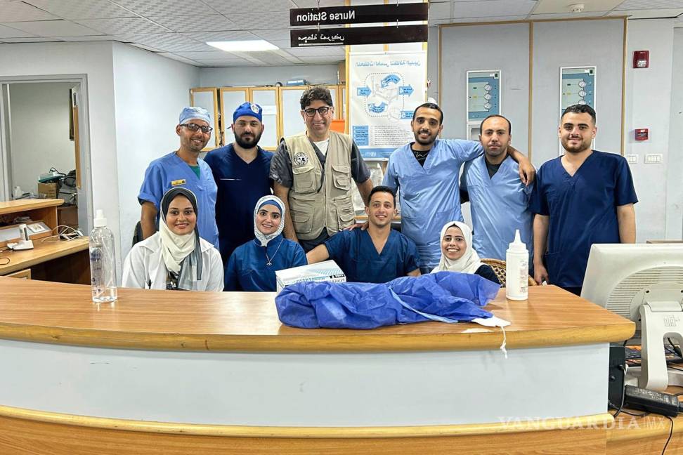 $!Un grupo de 35 médicos extranjeros en Hospital General Europeo en Khan Younis quedaron atrapados en Gaza por la toma por parte de Israel del cruce de Rafah.