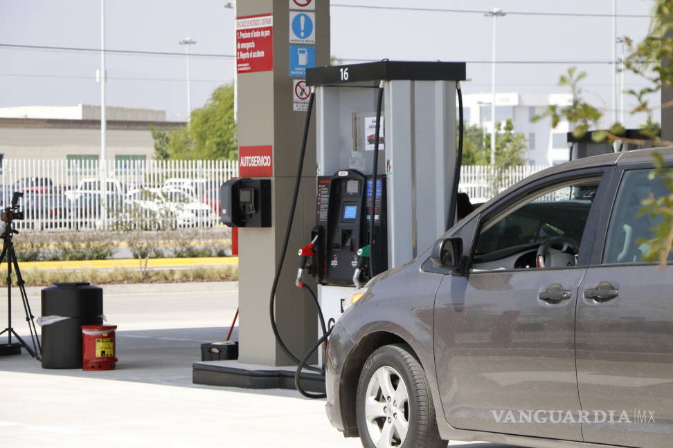 $!Por oferta de Costco, inicia la 'guerra' por venta de gasolina en Saltillo