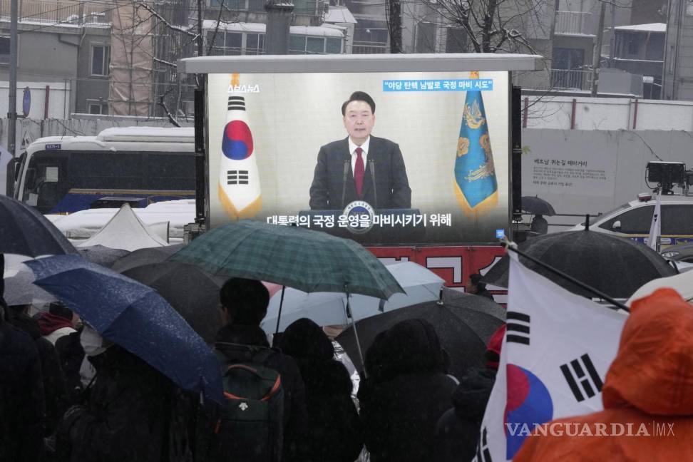 $!Partidarios del destituido del presidente de Corea del Sur, Yoon Suk Yeol asisten a una manifestación para oponerse a su destitución.