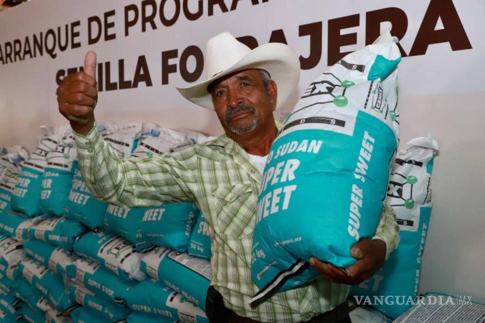 $!“Comunidades rurales de Saltillo florecen gracias al programa ‘Semilla Forrajera’, un paso hacia un futuro agrícola sostenible.