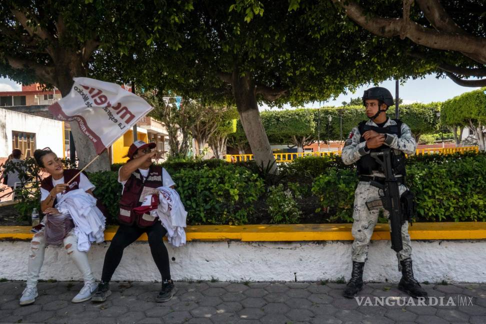 $!En todo México, docenas de candidatos, sus familiares y miembros de su partido han sido objeto de ataques violentos antes de las elecciones del próximo mes.