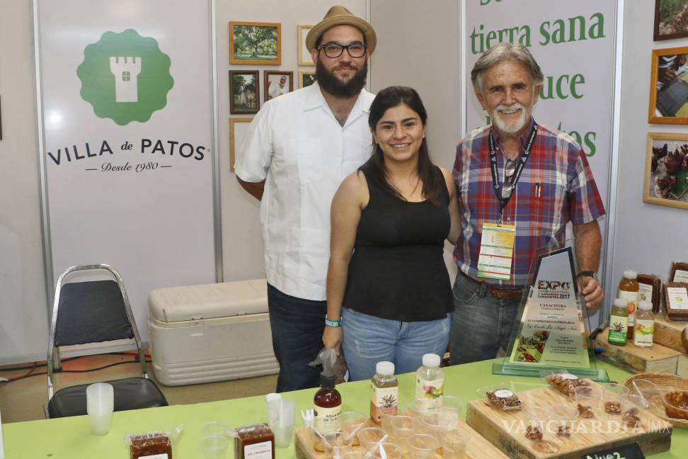 $!Reconocen en Expo Agroindustrial de Canacintra a dos emprendedores