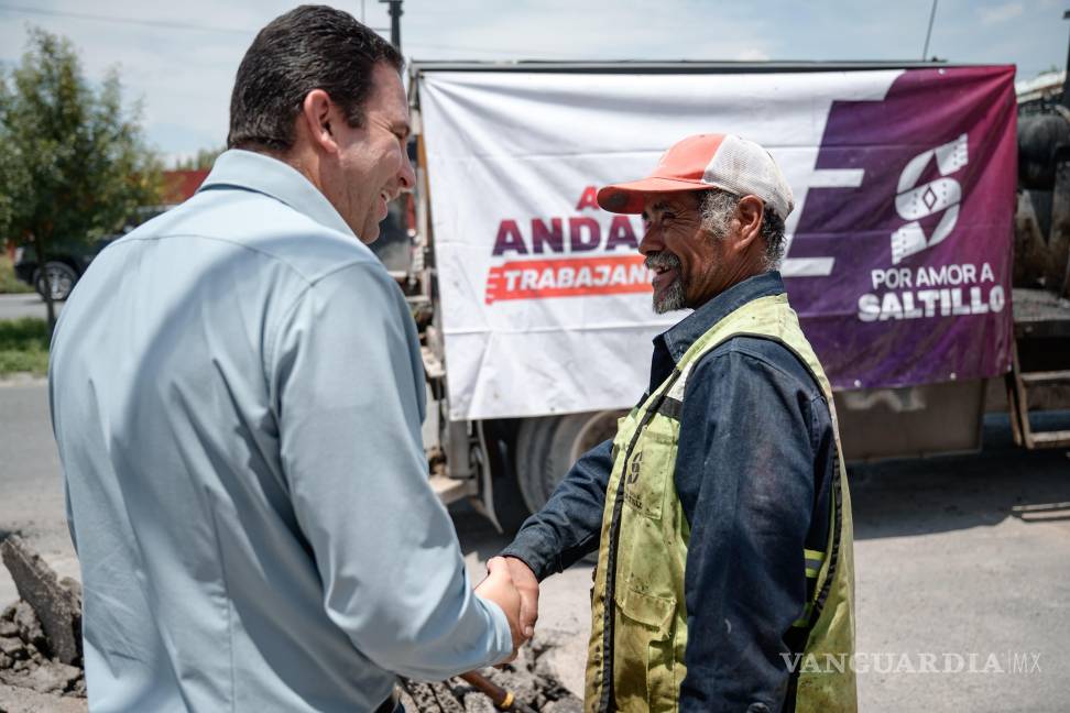 $!Díaz González recorrió colonias del sur de la ciudad como Las Teresitas, Zaragoza y Gaspar Valdez, entre otras.