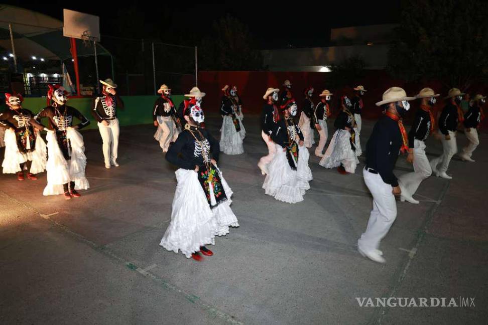 $!Los vecinos del poniente de Saltillo agradecieron las actividades culturales y la rehabilitación del Skate Park Saltillo 2000, un espacio que ahora se llena de familias todos los días.