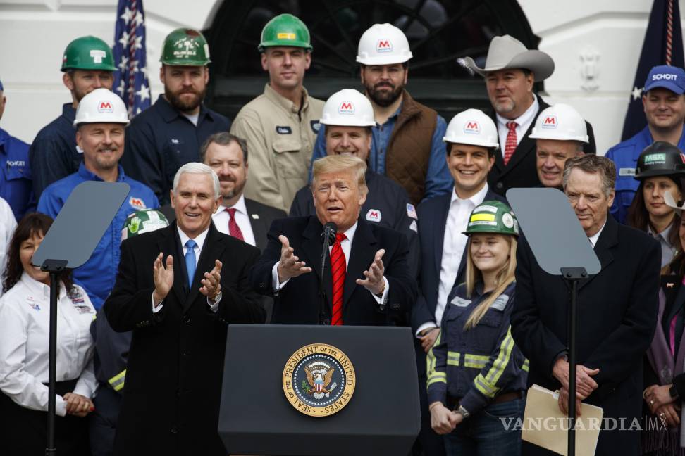 $!“Estamos marcando bolas y strikes aquí”, dijo Mike Pence a The Associated Press.