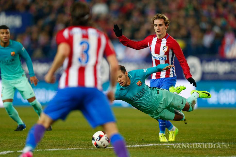Barcelona aventaja al Atleti 1-2 en la ida de la semifinal de la Copa del Rey