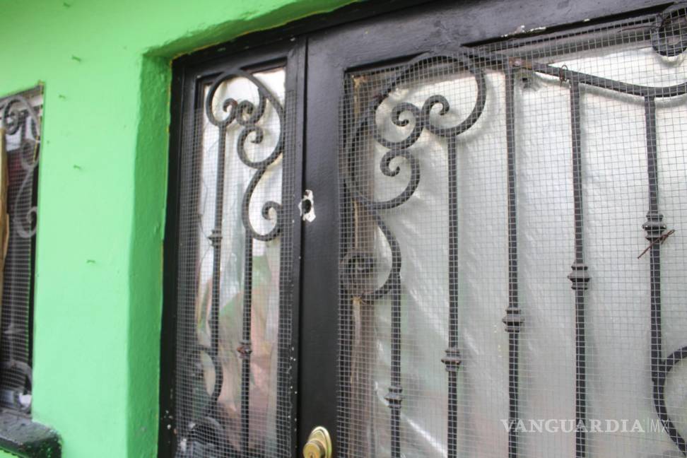 Saltillo: pelea entre pandillas deja daños en vivienda por balacera en la Bellavista