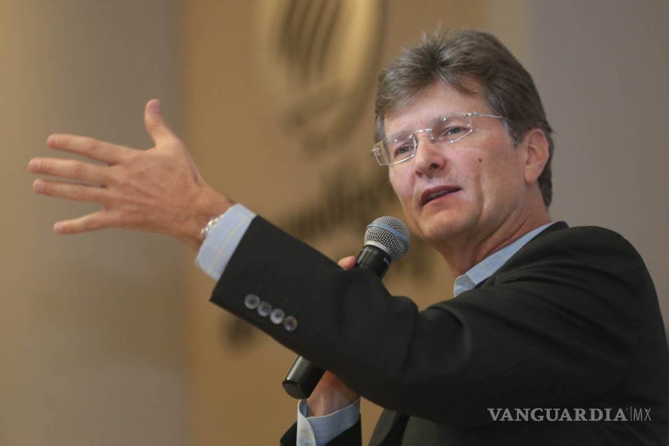 Sin NAIM se desaceleraría crecimiento de turismo: Enrique de la Madrid