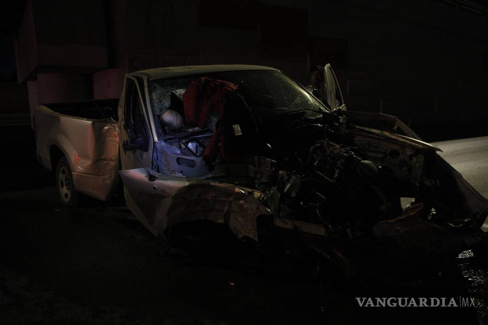 Saltillo: Hombre pierde la vida al chocar a más de 100 kilómetros por hora