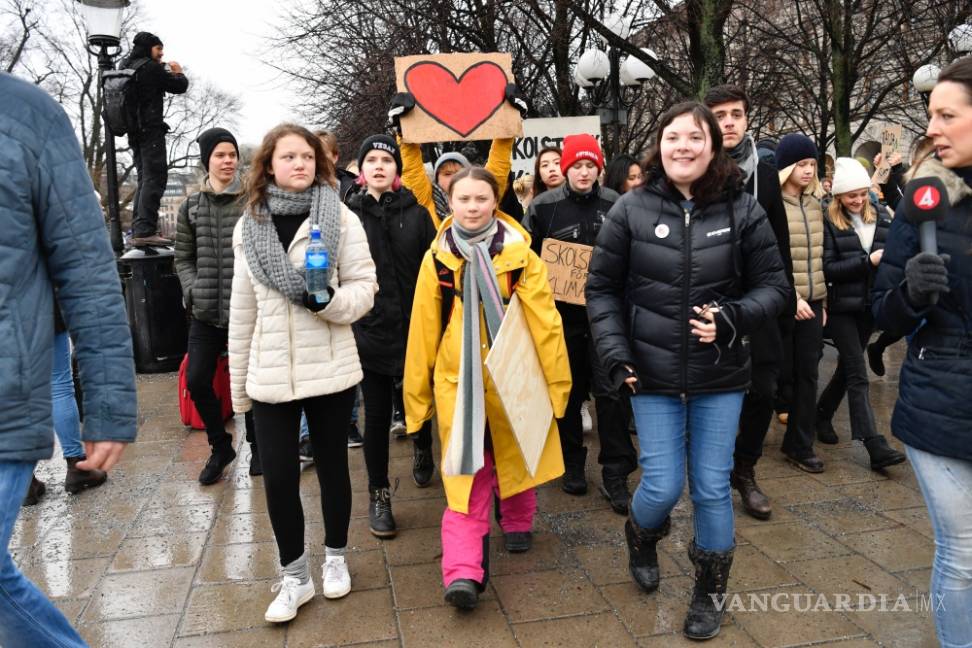 $!Jóvenes marchan en todo mundo para exigir políticas contra cambio climático