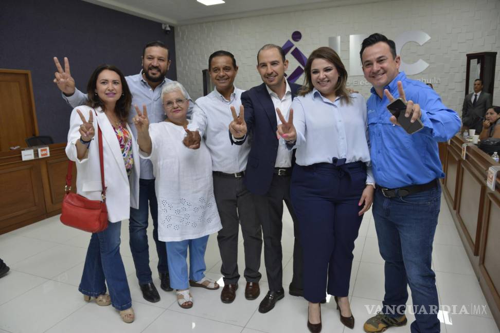 $!Marko Cortés, presidente nacional del PAN (centro), acompañó al Gobernador Electo.