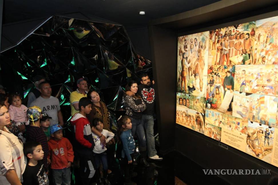 $!A pocas semanas de su inauguración, Mirador de Saltillo atrae a más de 15 mil visitantes