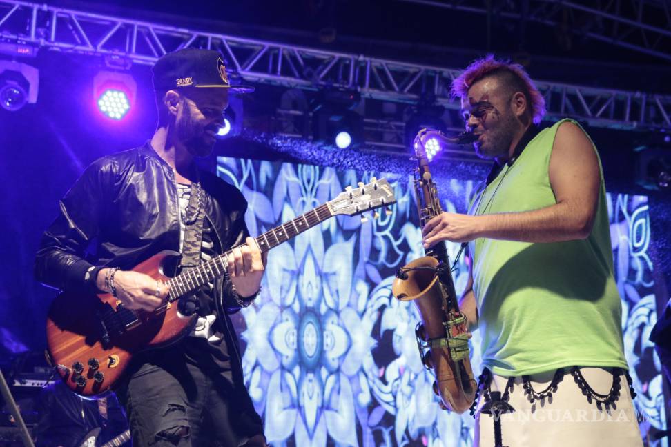 Caligaris ponen a bailar a Saltillo con su 'espíritu payaso'