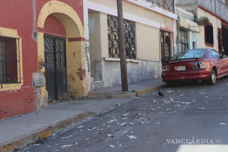 Saltillo recibe la Navidad con calles hechas un basurero