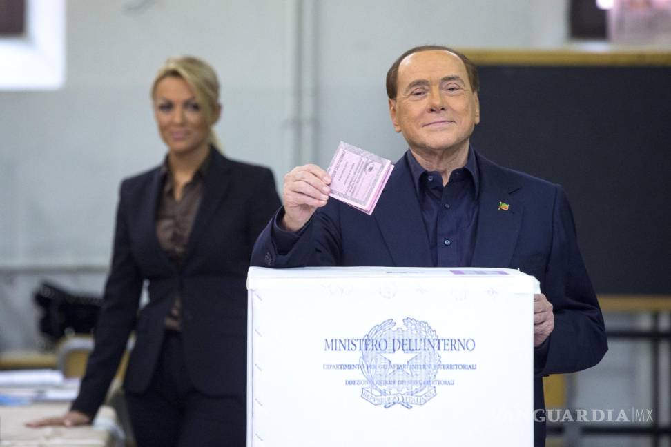 $!Italia vota hoy un referéndum del que depende el futuro de Renzi