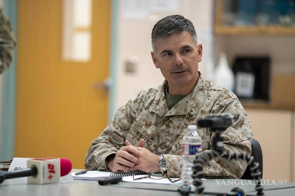 $!El general de brigada Jeremy Winters, alto responsable de la frontera sur, explica que las Fuerzas Armadas solo pueden operar dentro de territorio nacional.