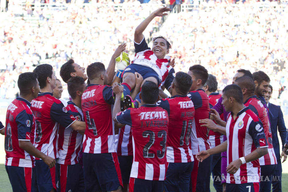 $!Oficial: Bravo se va de las Chivas