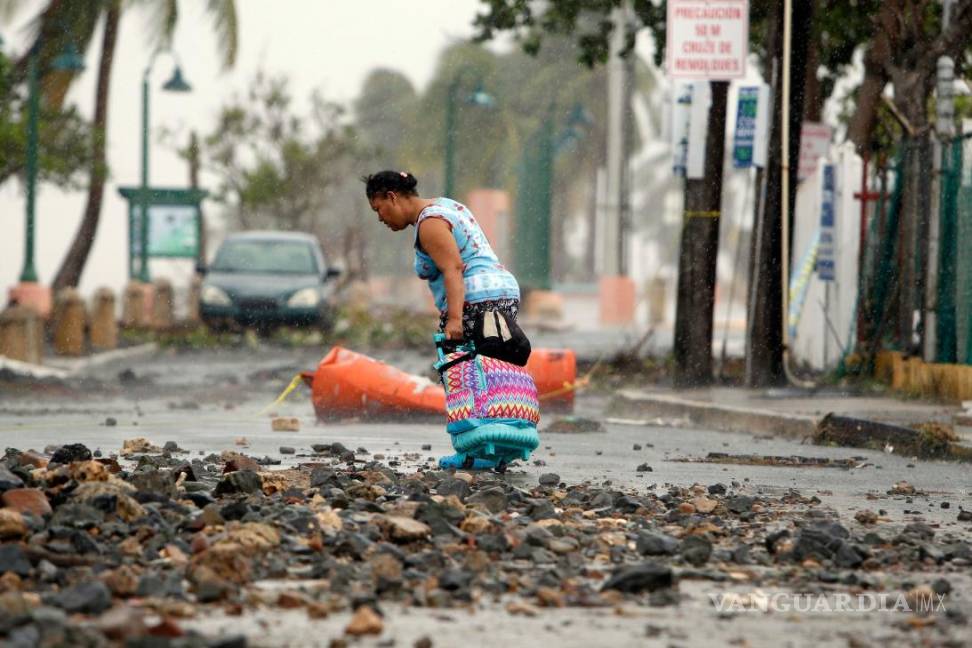 $!Suman 16 muertos en Puerto Rico por huracán 'María'