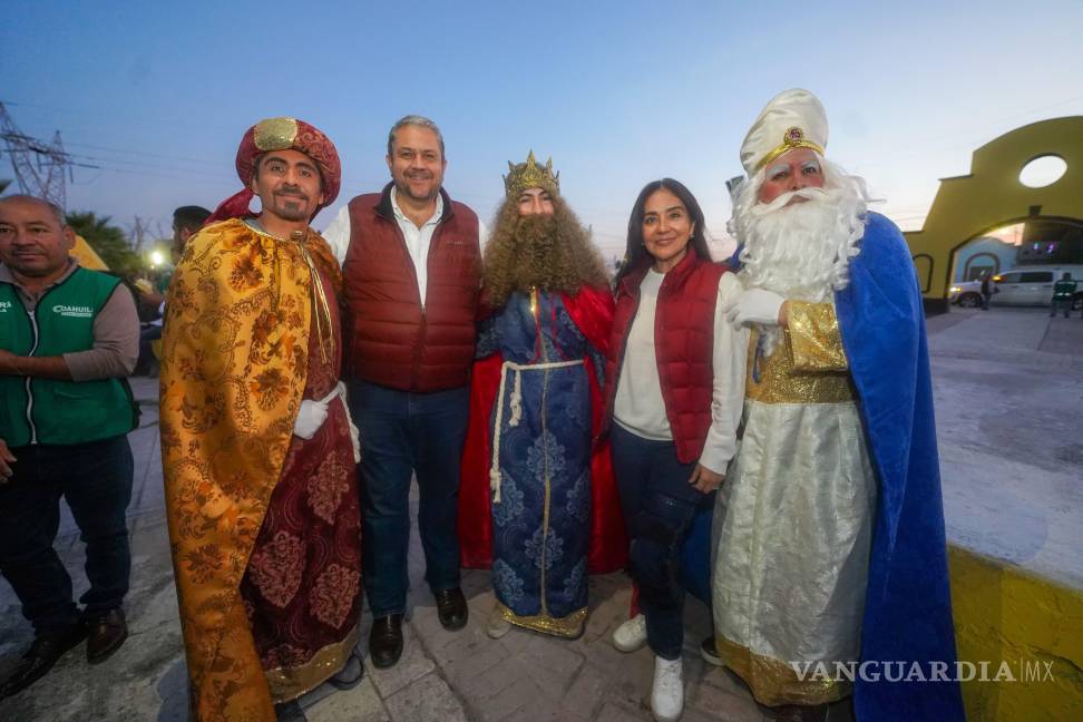 $!Los Reyes Magos se tomaron fotografías con las familias en un ambiente de alegría y cercanía.