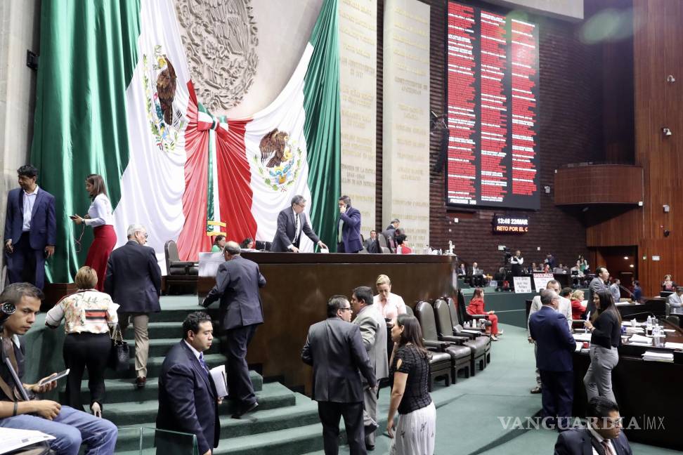 Despiden a 3 mil ‘aviadores’ en Congreso federal; cortan 40% de plazas en San Lázaro