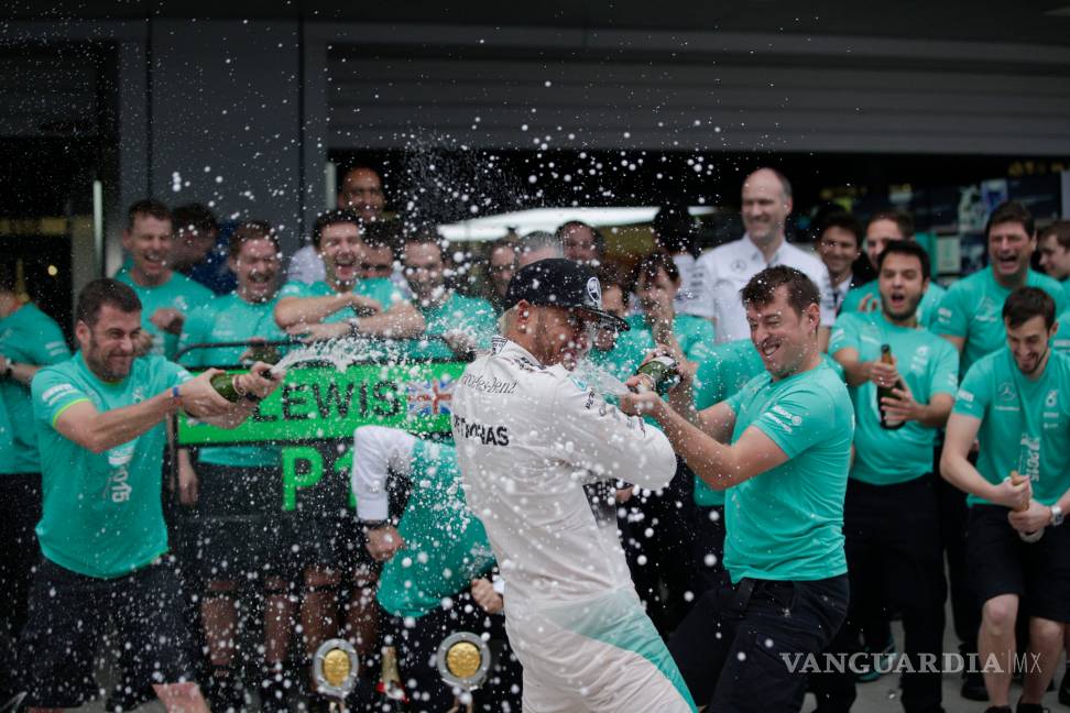 Lewis Hamilton gana el GP de Rusia de Fórmula Uno