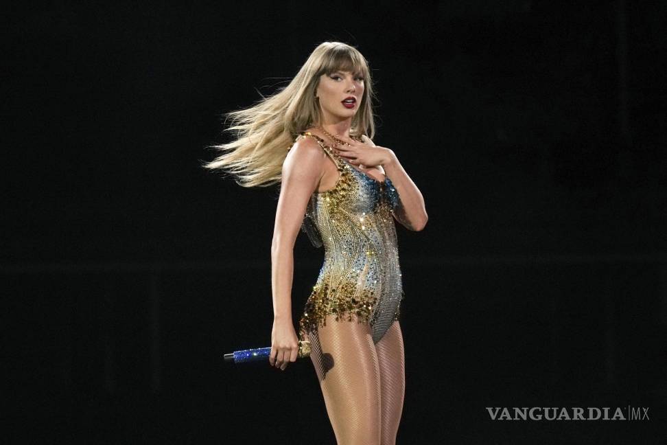 $!Taylor Swift en Toronto, Canada. La AI generativa pone a los creadores en riesgo de perder, un 24 % de sus ingresos derivados de los derechos de autor.