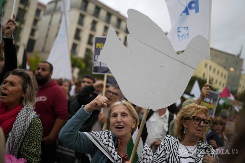 Estas son las imágenes de las protestas en varias ciudades del mundo tras el bombardeo al hospital Al Ahli en Gaza