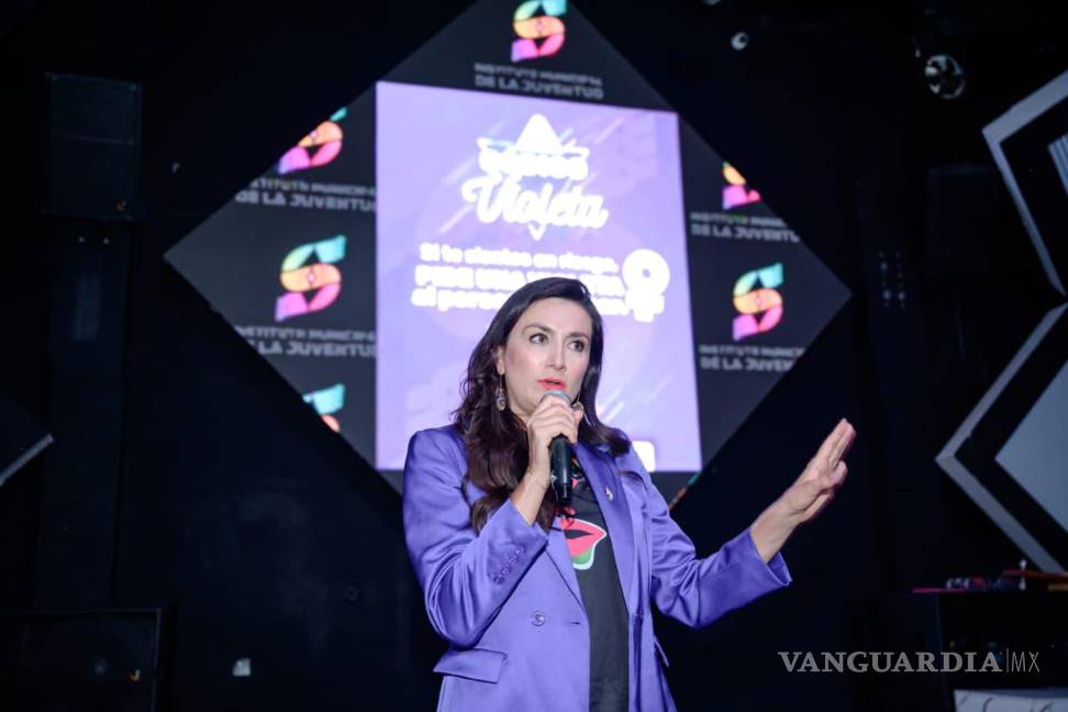 $!Vanesa Fernández Tonone, directora del Instituto Municipal de la Mujer, participó en la presentación de Fiesta Segura, reforzando la capacitación en protocolos de género y seguridad para las jóvenes en espacios nocturnos.