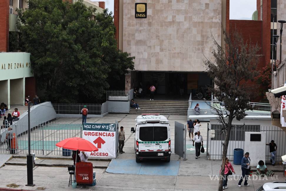 $!Trabajadores del Hospital General de Zona No. 2 continúan labores médicas mientras avanzan los trabajos de modernización iniciados en agosto.