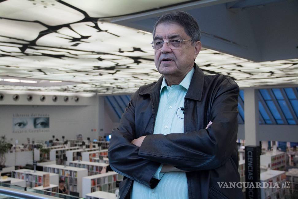 $!Imagen del 28 de agosto de 2018 de Sergio Ramírez, periodista, escritor y abogado nicaragüense, previo a la presentación de su libro “Ya nadie llora por mi” en la librería Rosario Castellanos, ubicada en la colonia Condesa. Cuartoscuro/Andrea Murcia