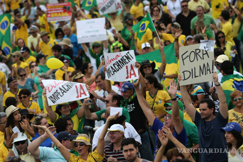 $!Protestas en todo Brasil para exigir la destitución de Rousseff