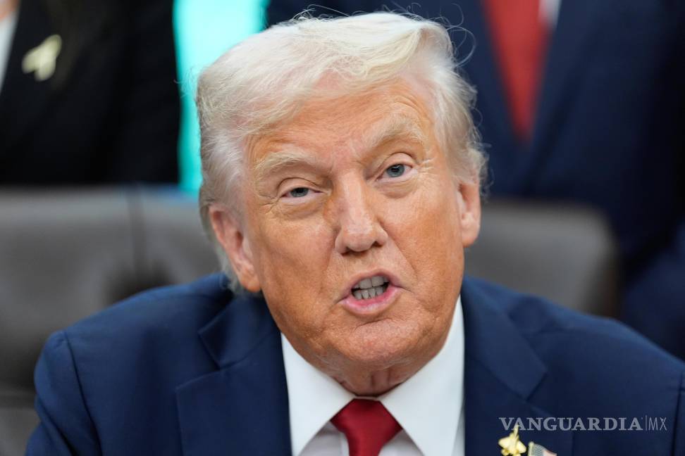 $!Donald Trump ha aprovechado el cierre del gobierno como una oportunidad para remodelar la fuerza laboral federal y castigar a sus detractores.