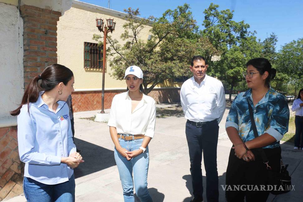 $!La acción forma parte de la segunda edición de la campaña “Móchate con tu mochila”, organizada por Extensión Universitaria y Lobos en Acción.