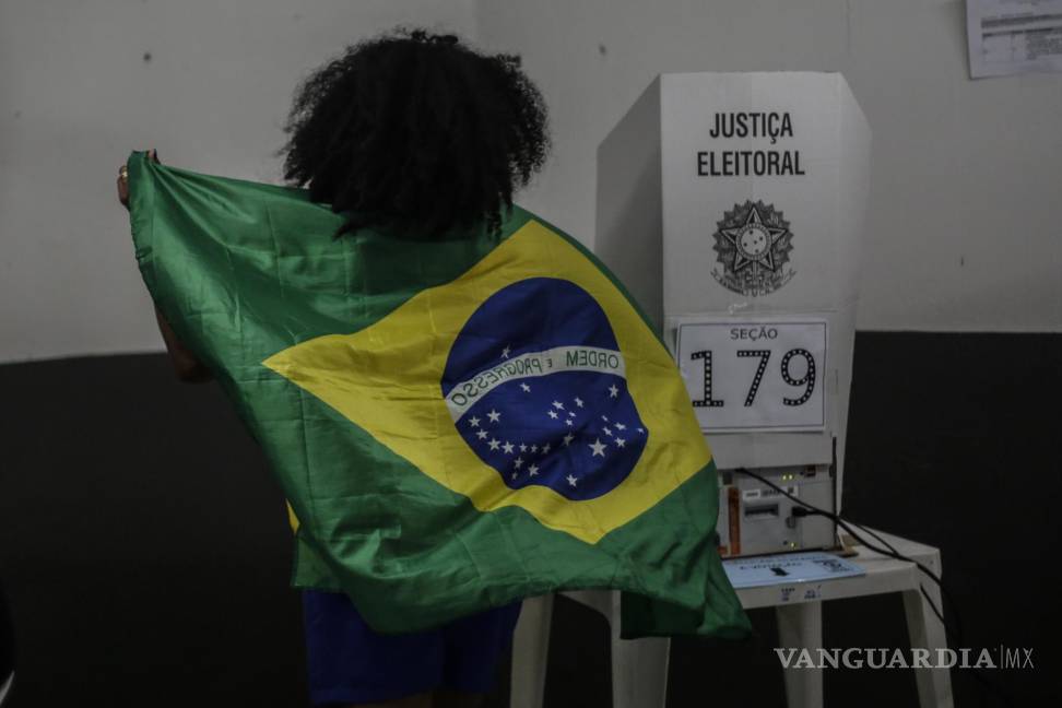 $!Unos 156,4 millones de brasileños fueron llamados a las urnas en la segunda vuelta.