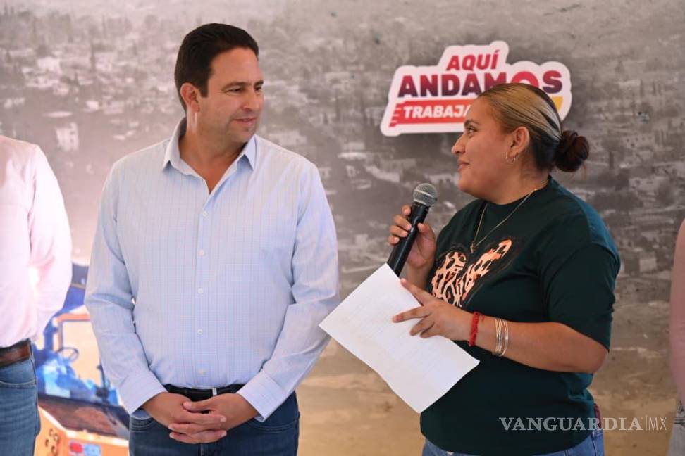 $!Los vecinos, representados por la señora Wendy Daniela de la Cruz Domínguez, agradecieron la atención a sus necesidades.