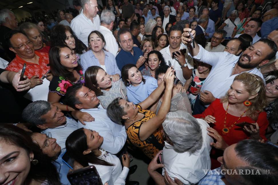 $!Xóchitl Gálvez durante su visita a Saltillo, Coahuila.