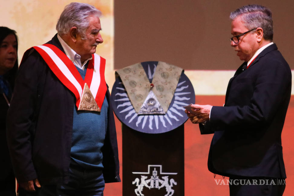 $!José Mujica llama a fortalecer la tolerancia en México