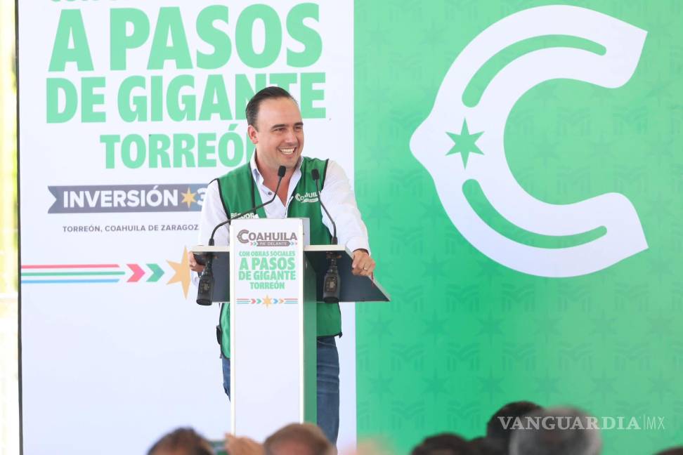 $!El gobernador Manolo Jiménez destacó la importancia de trabajar de manera coordinada con el municipio para fortalecer la infraestructura vial y elevar la calidad de vida de los habitantes de Torreón.