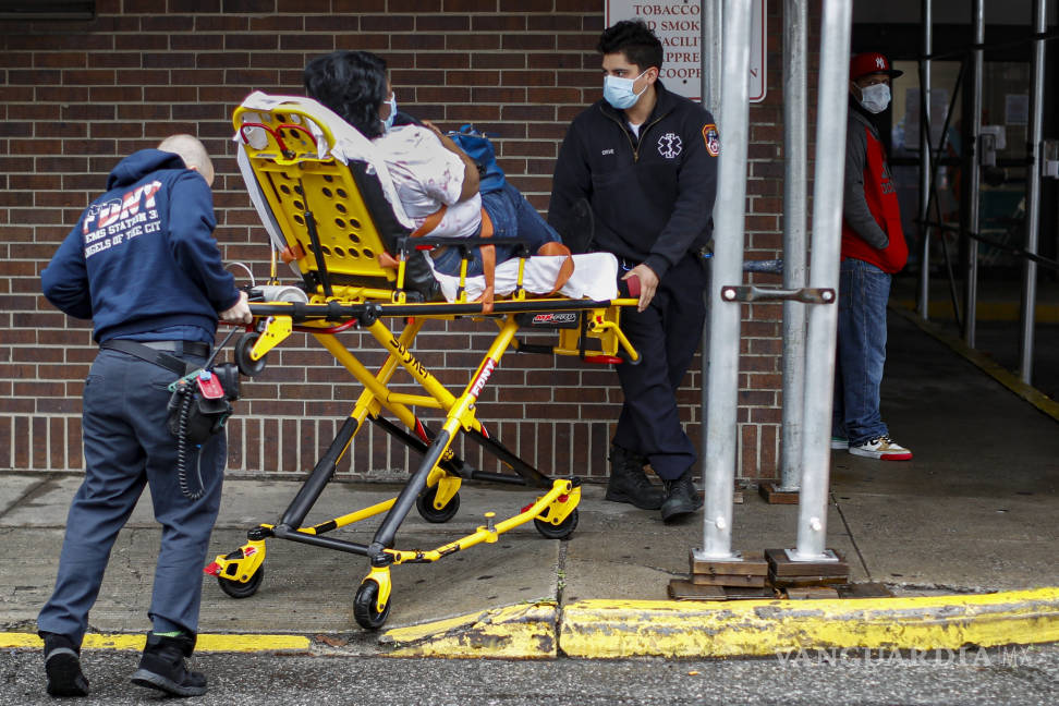 $!Coronavurus: The New Yorker dedica una conmovedora portada a los héroes de la pandemia por el COVID-19, el personal médico